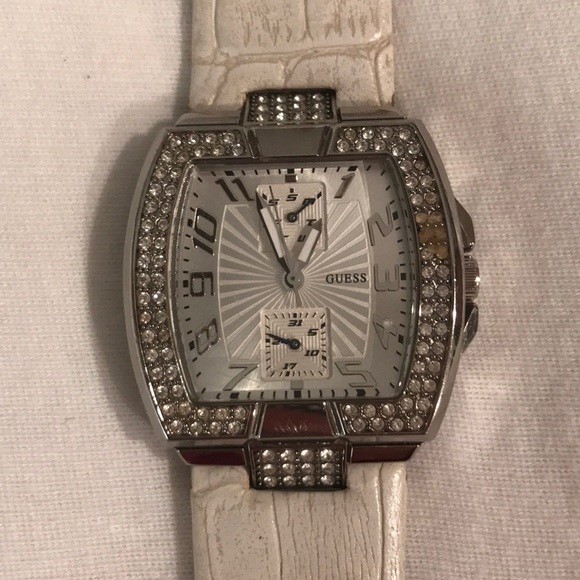 Guess watch - Picture 1 of 8